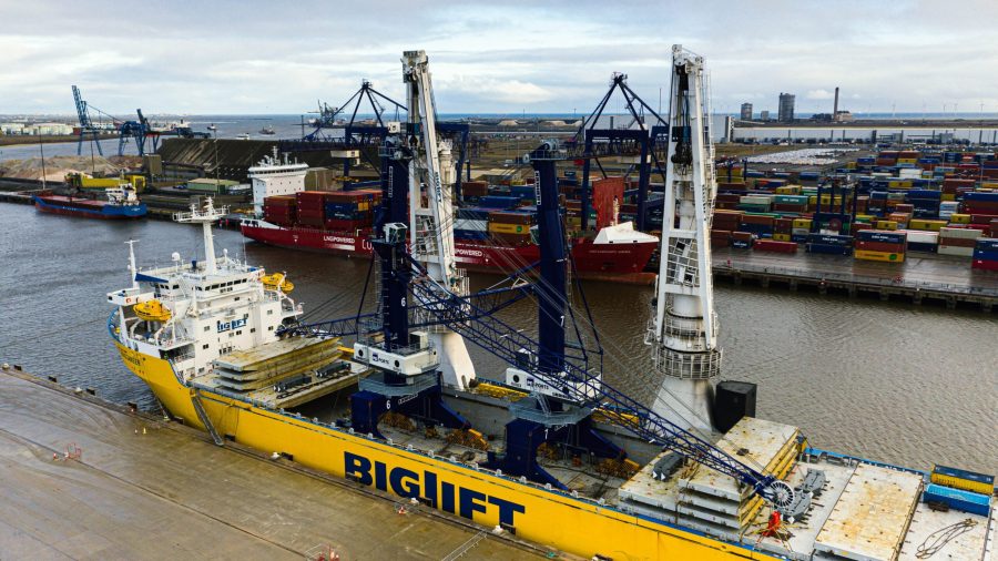 Two new fully electric cranes at Tees Dock offer sustainability boost across the supply chain